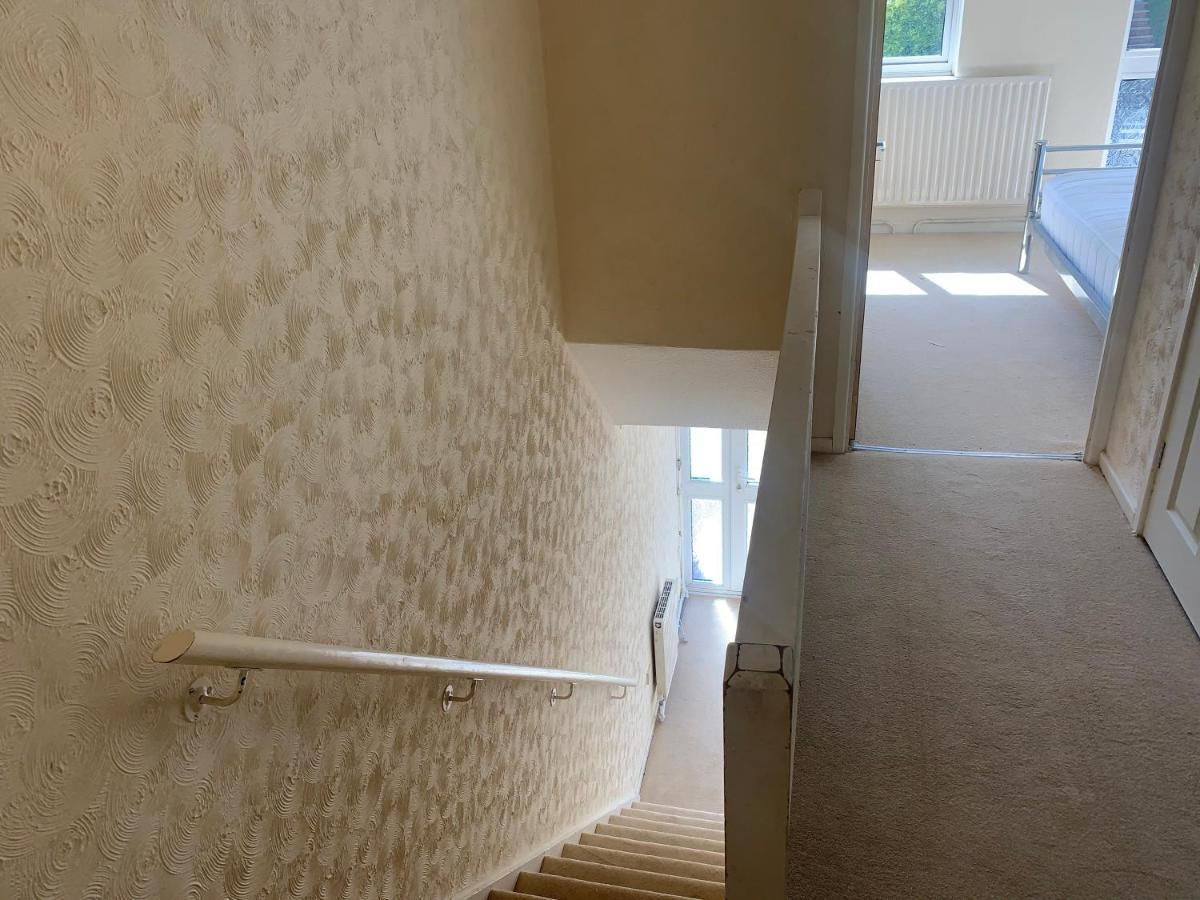Elegant Devon Villa Luton  Ngoại thất bức ảnh