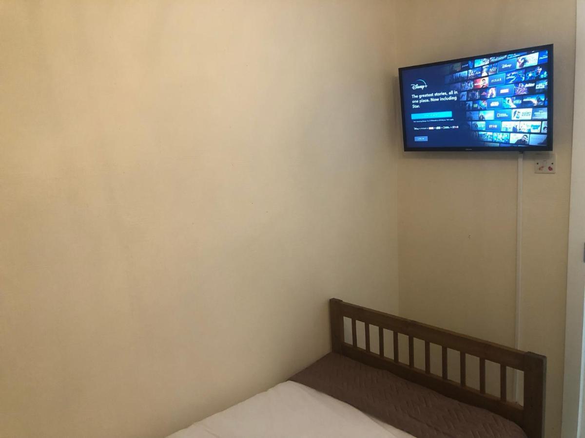 Elegant Devon Villa Luton  Ngoại thất bức ảnh
